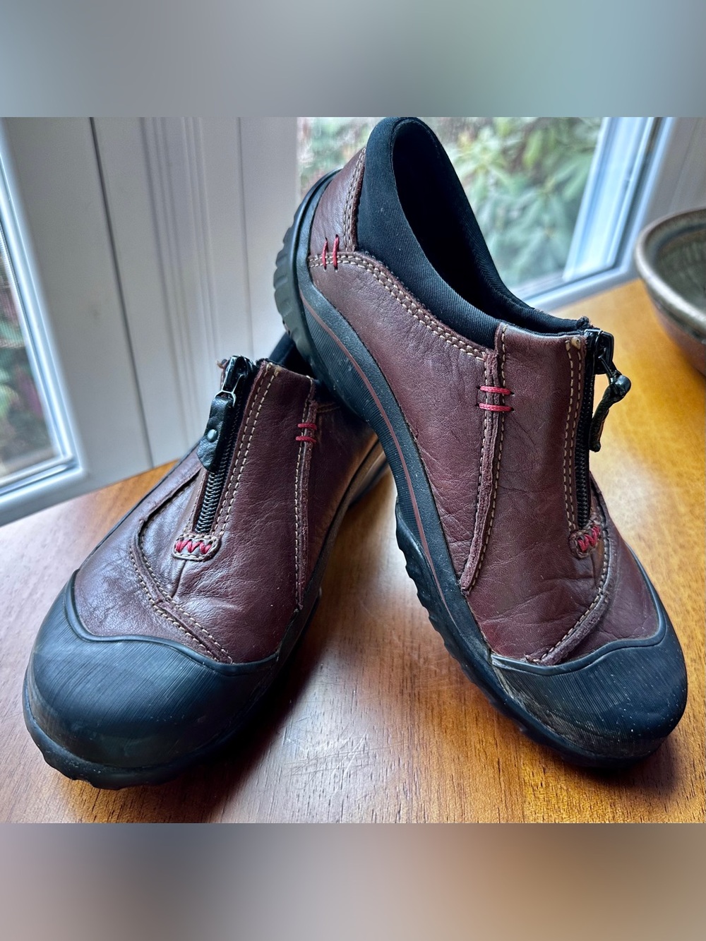 Clarks Muckers waterproof leather shoes in legacy style Sz 5